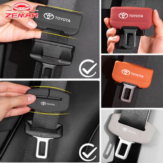 Toyota【1 ชิ้น】ซิลิโคน เข็มขัดนิรภัยรถยนต์หัวเข็มขัดปกป้อง หัวเข็มขัดรถยนต์ปลอดภัยป้องกันการลื่นป้องกัน Nti รอยขีดข่วน อุปกรณ์เสริมรถยนต์ Toyota Fortuner Camry Hilux Revo Yaris ATIV Yaris Cross Veloz Prius Innova Hiace