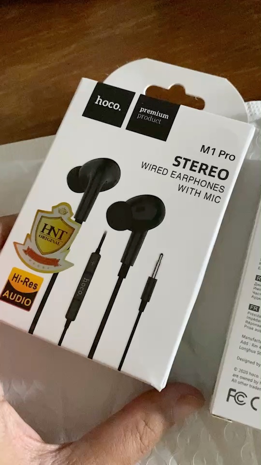reviewHOCO M1 Pro หูฟังสมอลทอร์ค รูปแบบ 3D สเตอริโอหูฟัง พร้อมไมโครโฟน พอร์ต aux 3 5for PhonType C comment 0