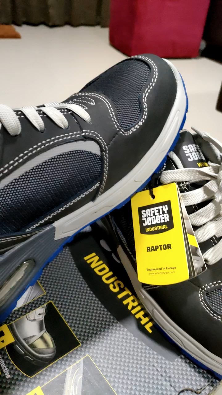 review รับประกัน 3 เดือนSafety Jogger รุ่น RAPTOR รองเท้าเซฟตี้หุ้มข้อ หัวคอมโพสิท สีดำ น้ำเงิน comment 0