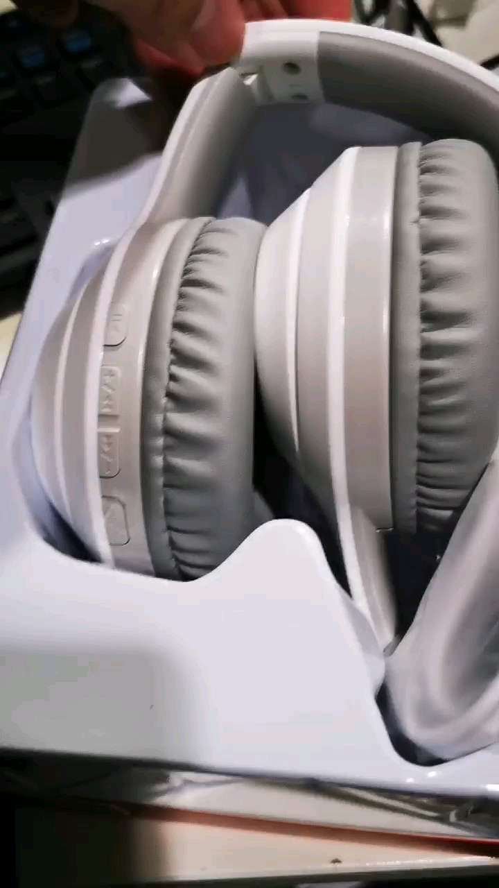 reviewLenovo TH10 หูฟังบลูทูธ TWS หูฟังสเตอริโอบลูทูธ พร้อมไมโครโฟน สําหรับ Headphones With HD Music With Mic Sports comment 0