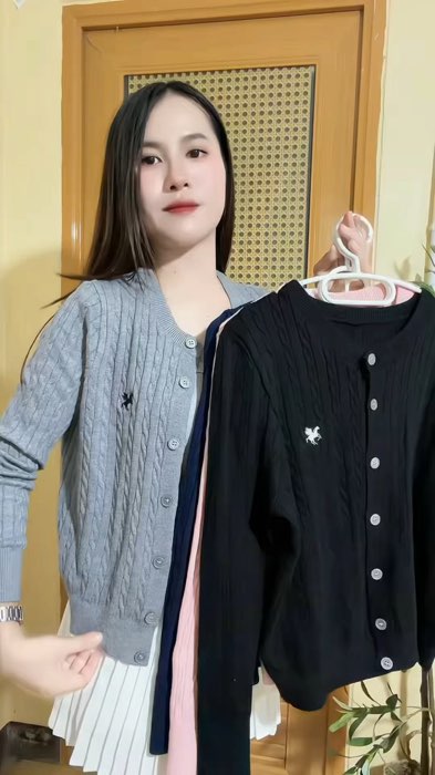 ใส่ดีมากผ้านุ่มๆ กดมา4สีแล้ว #เสื้อไหมพรมคาร์ดิแกน #เสื้อไหมพรมแขนยาว #เสื้อคาร์ดิแกน #เสื้อคลุมไหมพรม