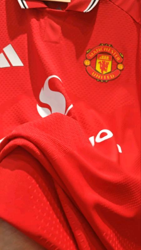 Adidas​ Manchester​ United​ #adidas​ #manchesterunited​ #shopee​ #shopeevdo​ #ShopeeVideo​